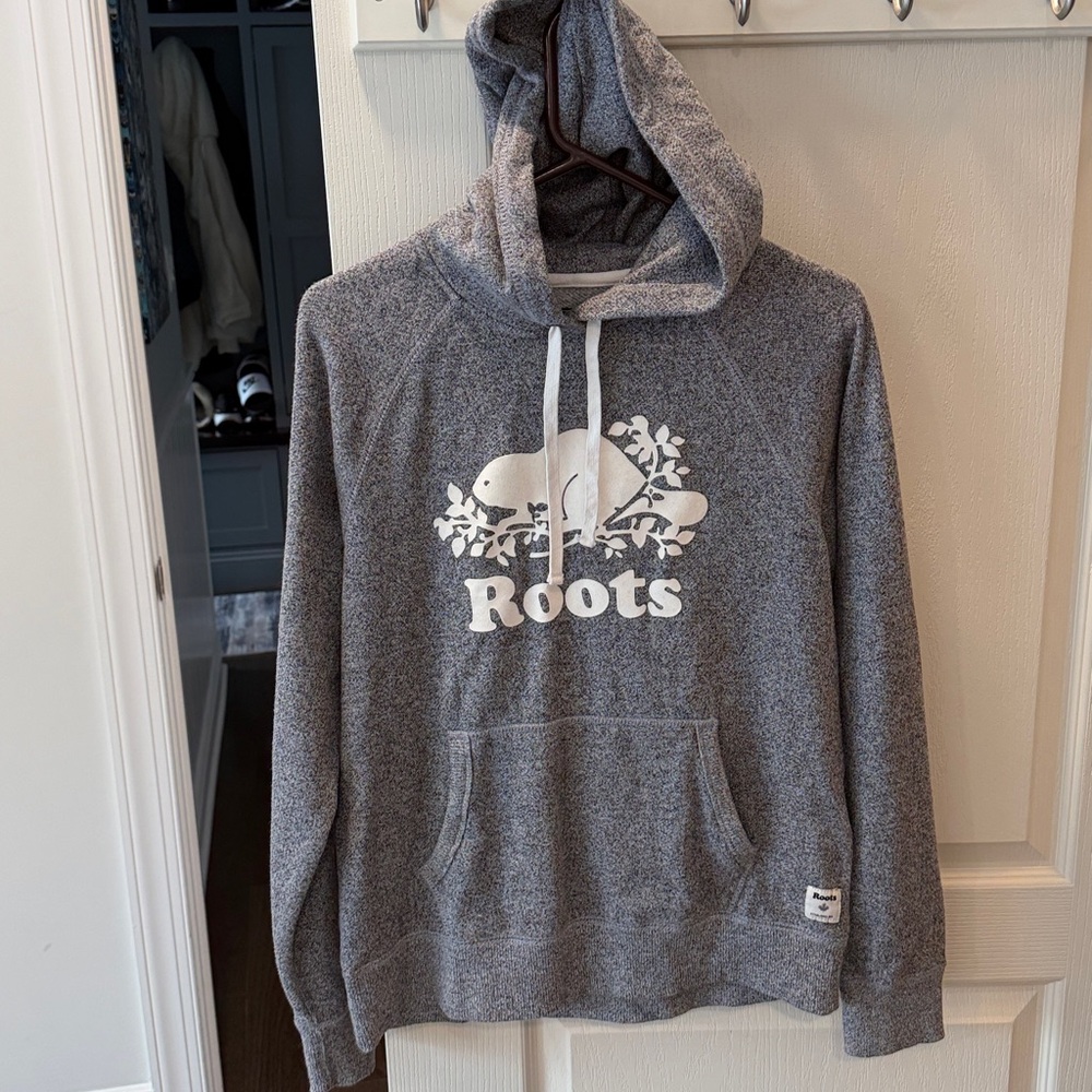 Roots Heather Gray women’s or Men's Hoodie size medium